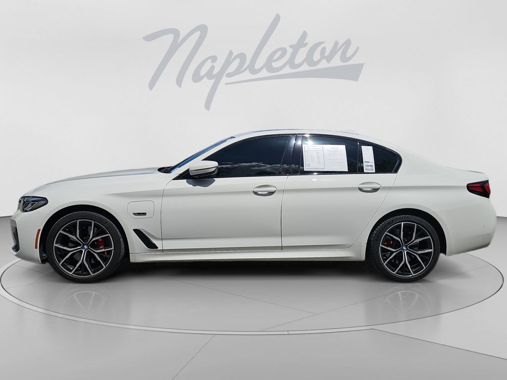 bmw 5 series 2022 WBA13AG09NCJ91721 image bmw 5 series 2022 WBA13AG09NCJ91721 image